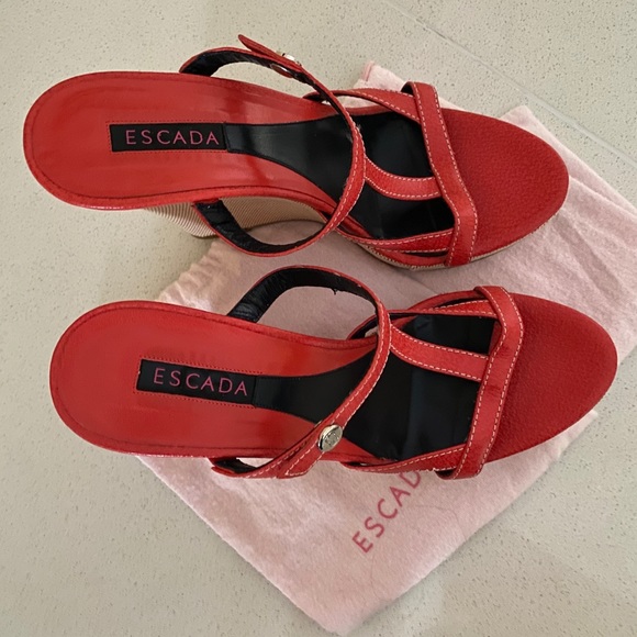 ESCADA Wedges - Picture 3 of 7